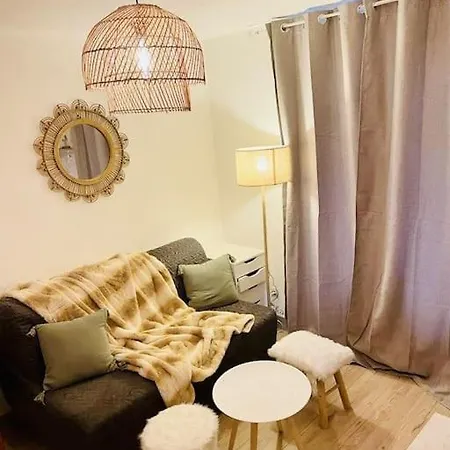 Cosy Cocooning Lelex Apartment *